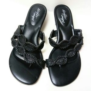 Dexflex Womens Sz 6 1/2 M  Black Thong Low Wedge S